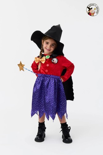 Costume strega bambina stanza